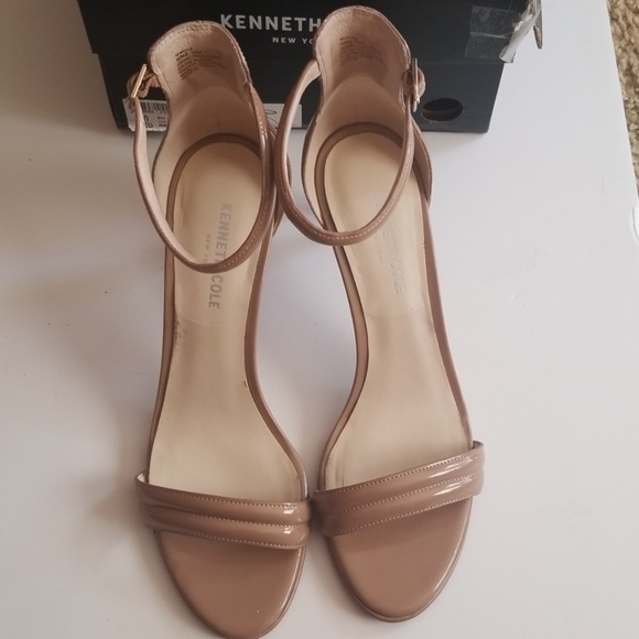 Kenneth Cole Shoes - Kenneth Cole Mallory Beige Nude Heels 10